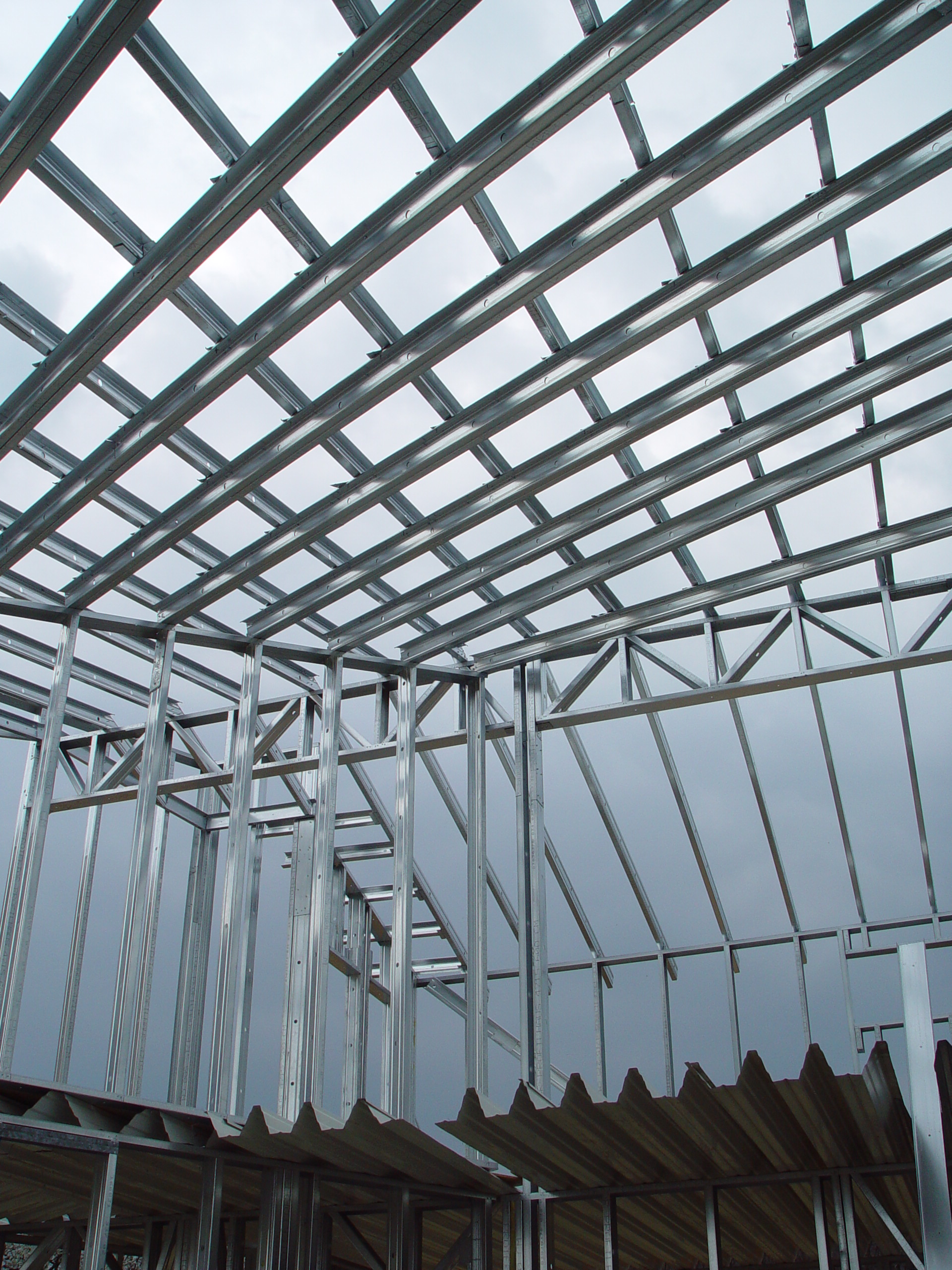 advantages-of-steel-frame-building-structure-ecopropi